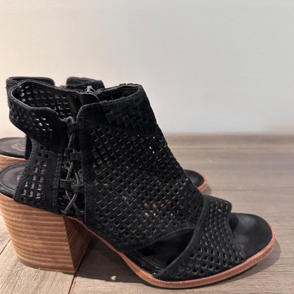 Vince Cameo Black Suede Open Toe Booties - Picture 3 of 6